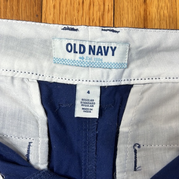Old Navy Shorts - Picture 3 of 4